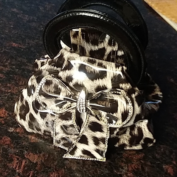 Purse - Picture 2 of 3